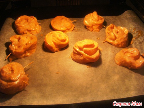 Розы из курицы с печеными яблоками
