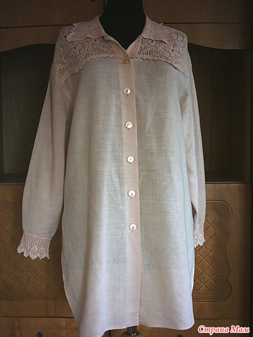 Рубашка из льна с вязаной кокеткой