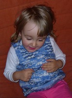 Детские жилетки вязанные спицами